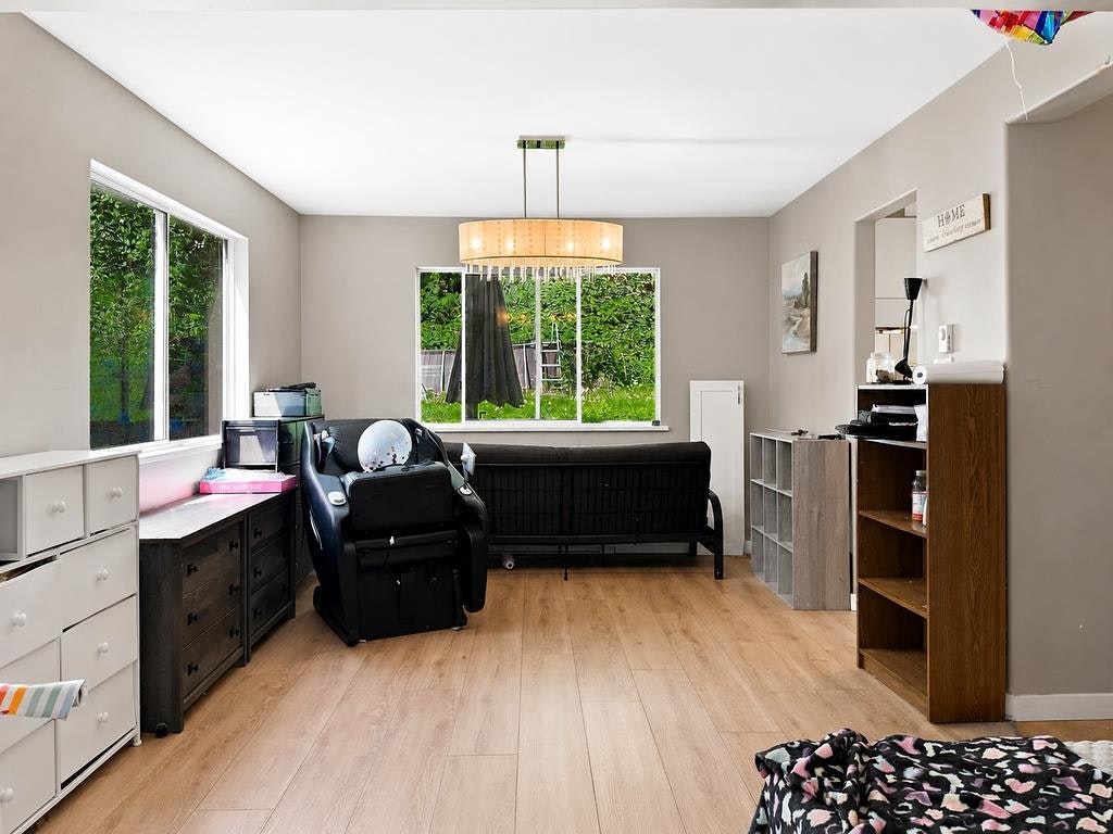 1304 Kearton Road, Gibsons, BC, V0N 1V4 - 10