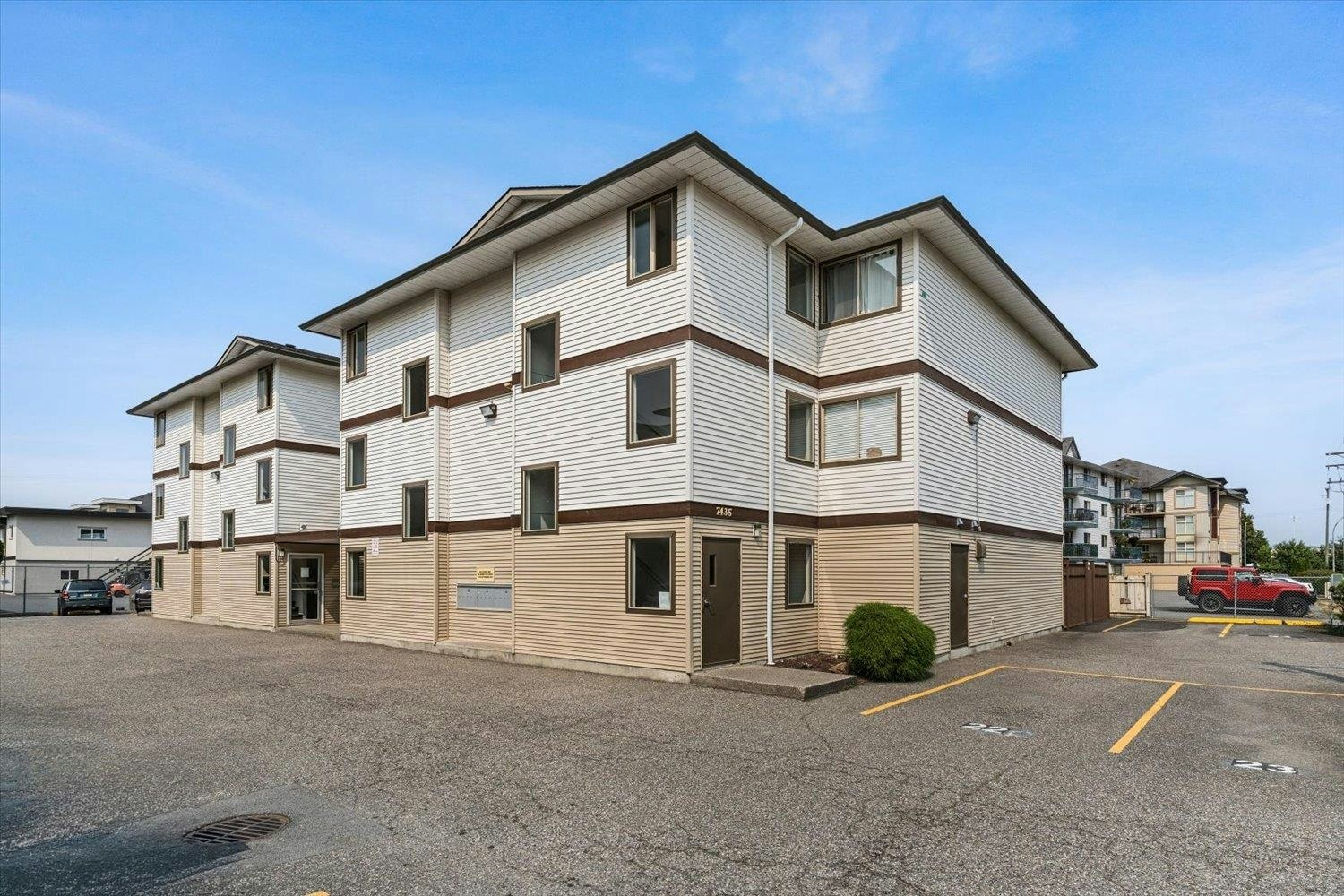 109-7435 Shaw Avenue, Chilliwack, BC, V2R 3C1