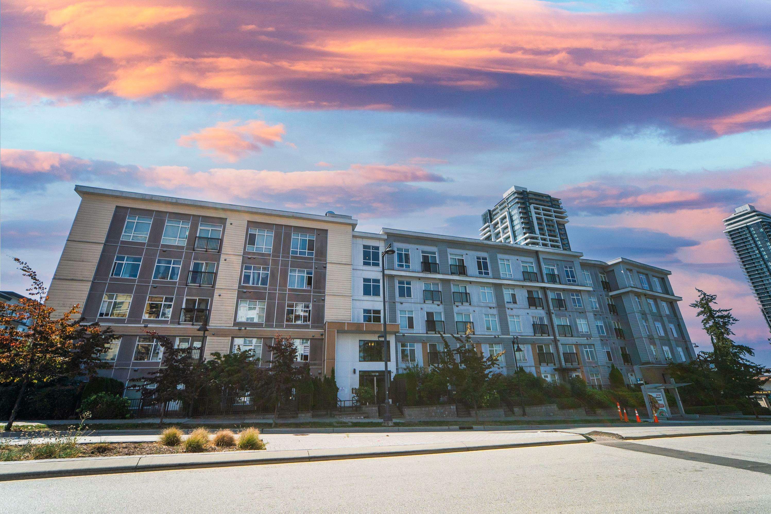 321-13728 108 Avenue, Surrey, BC, V3T 0G2