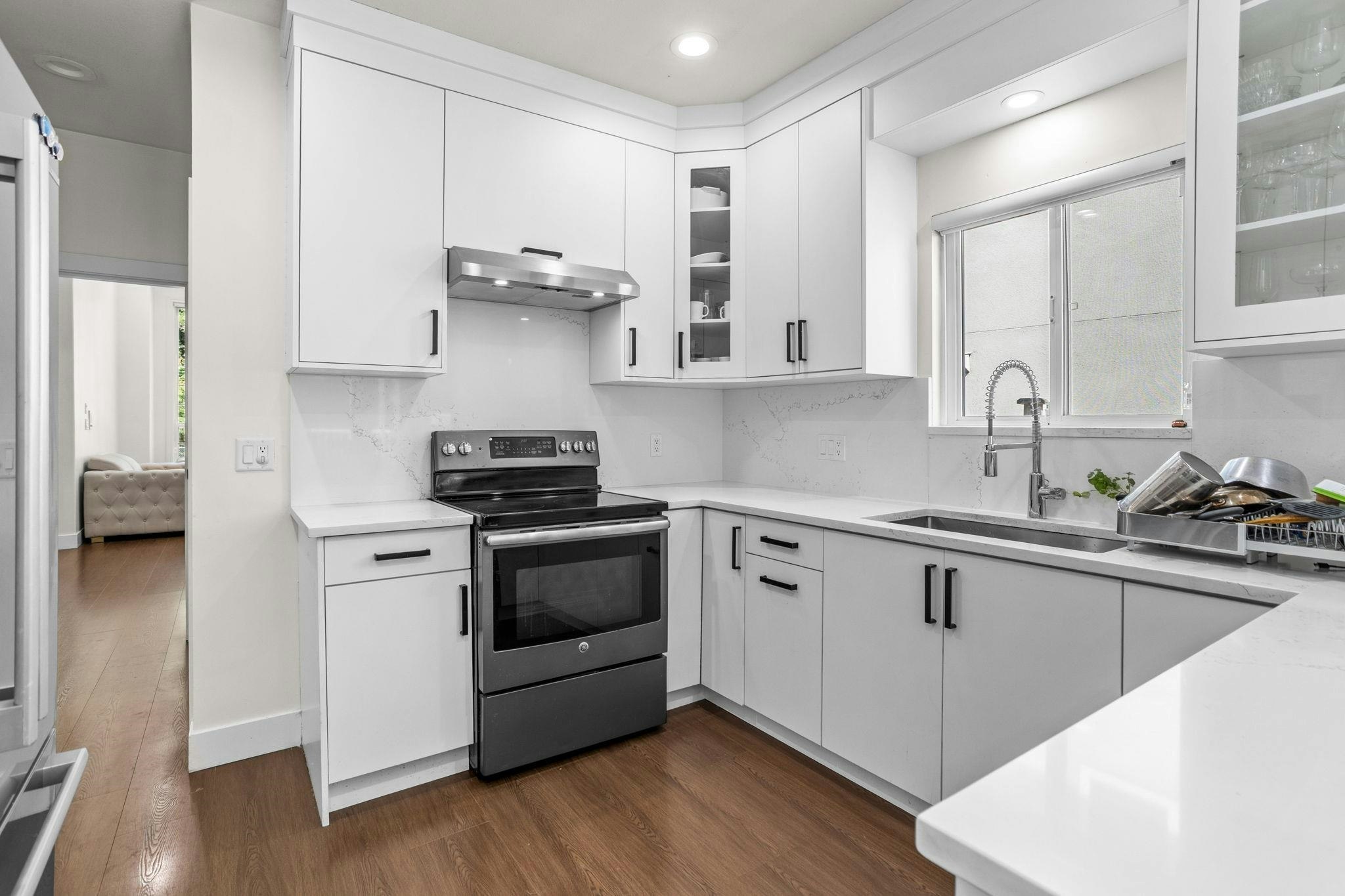 13660 60a Avenue, Surrey, BC, V3X 3L1 - 14