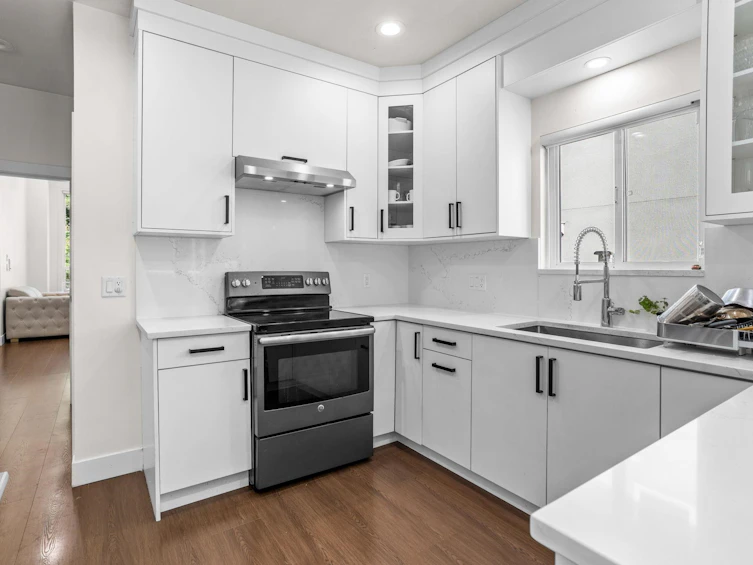 13660 60a Avenue, Surrey, BC, V3X 3L1 - 14