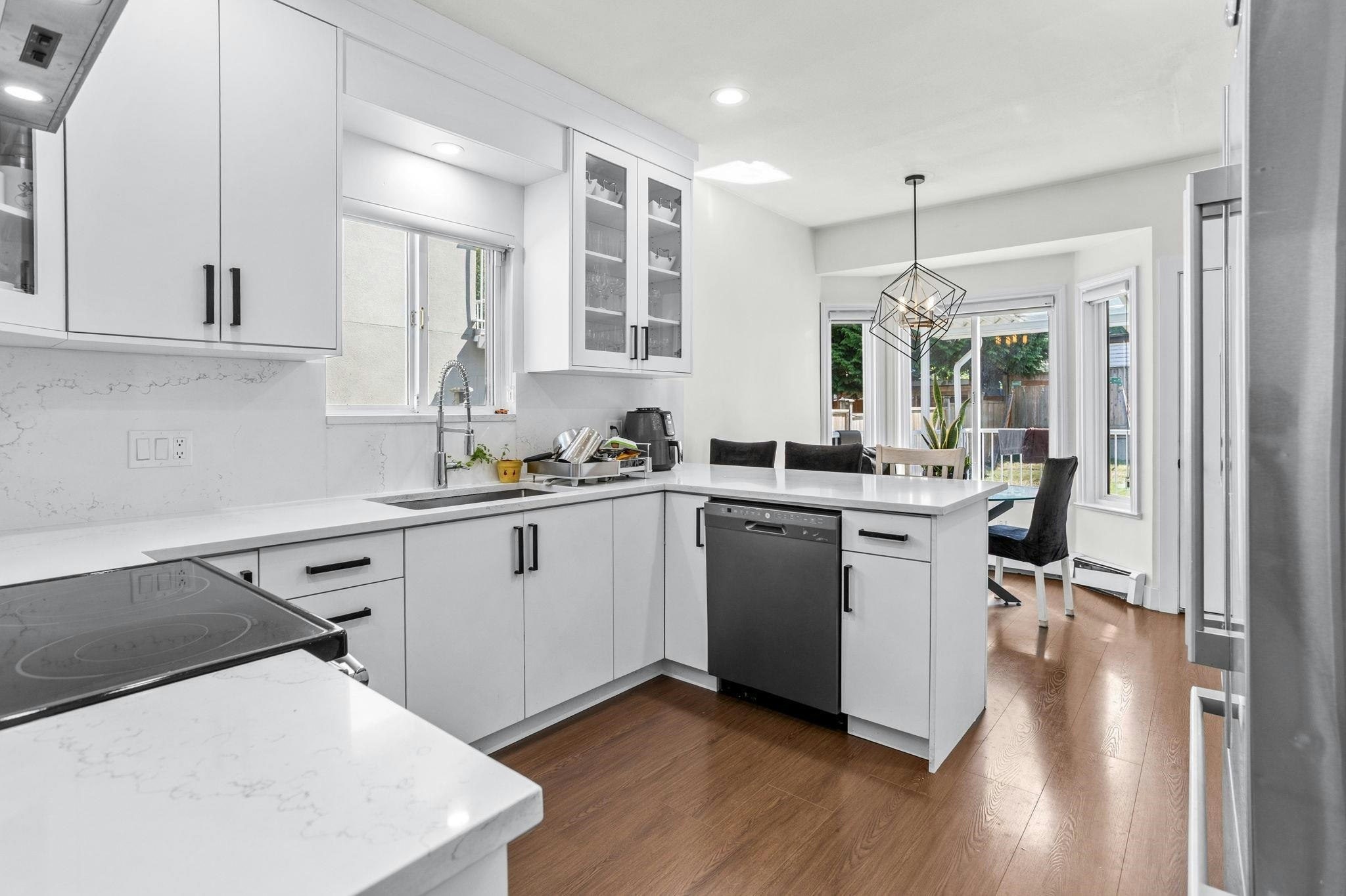 13660 60a Avenue, Surrey, BC, V3X 3L1 - 12