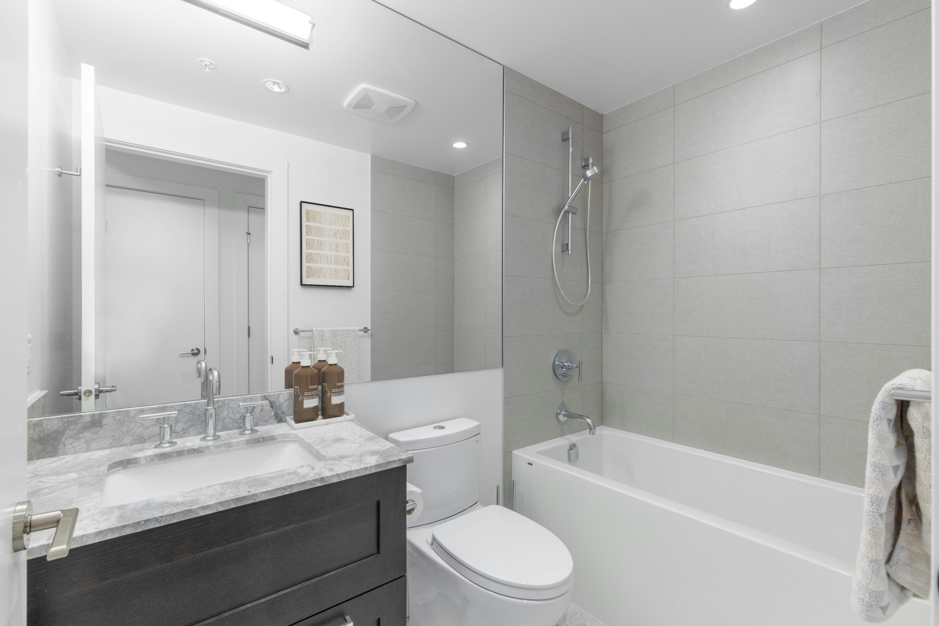 2102-1501 Foster Street, Surrey, BC, V4B 0C3 - 19