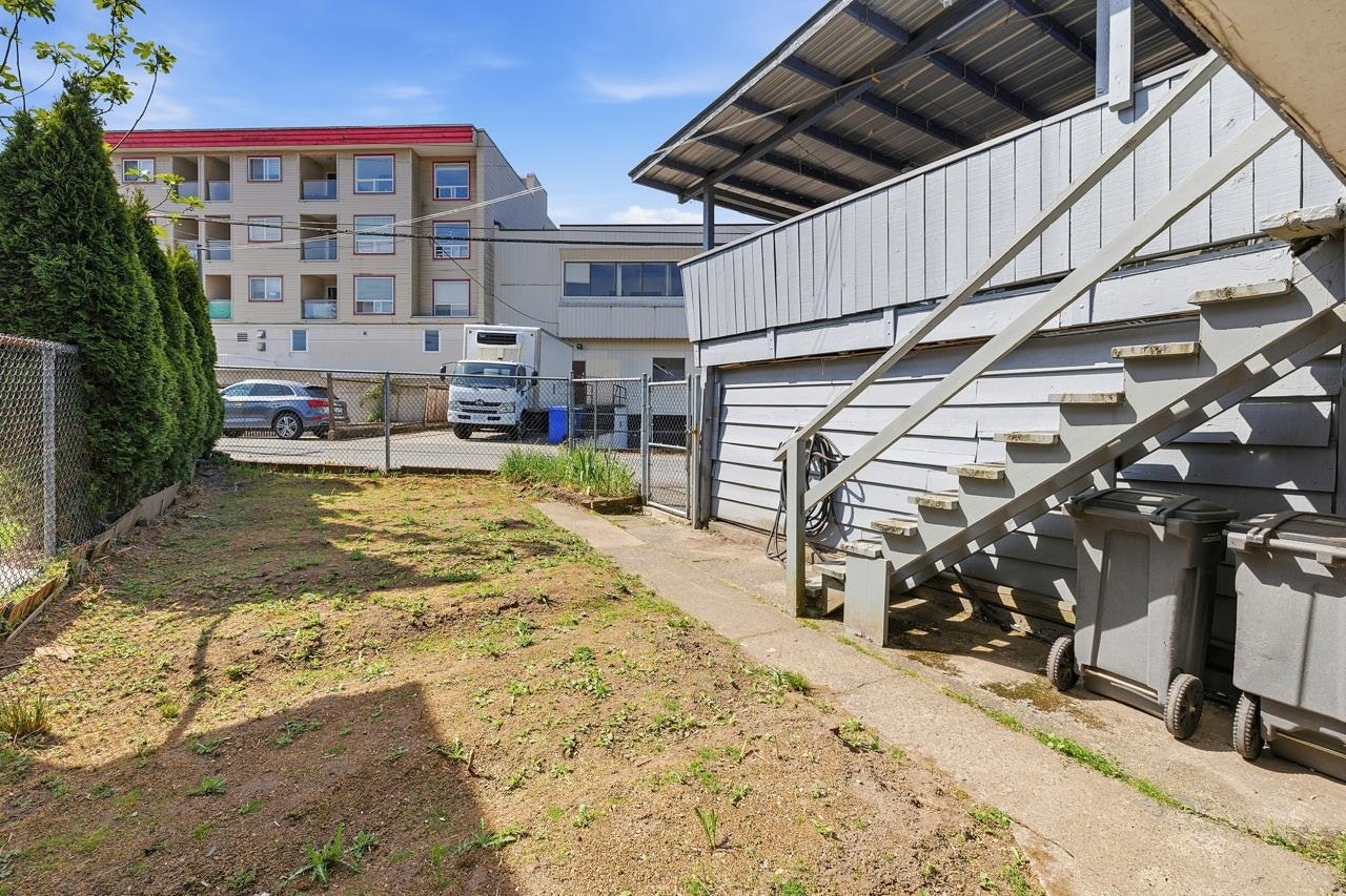 1016 E 18th Avenue, Vancouver, BC, V5V 1H1 - 23