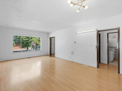 1016 E 18th Avenue - 3