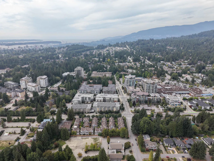 205-2663 Library Lane, North Vancouver, BC, V7J 0B9 - 39