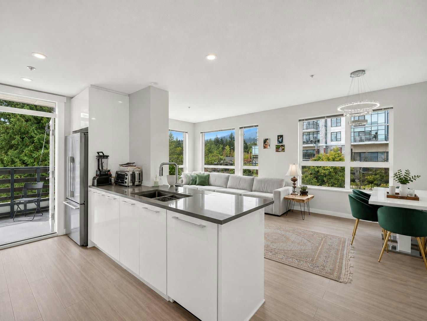 205-2663 Library Lane, North Vancouver, BC, V7J 0B9 - 8