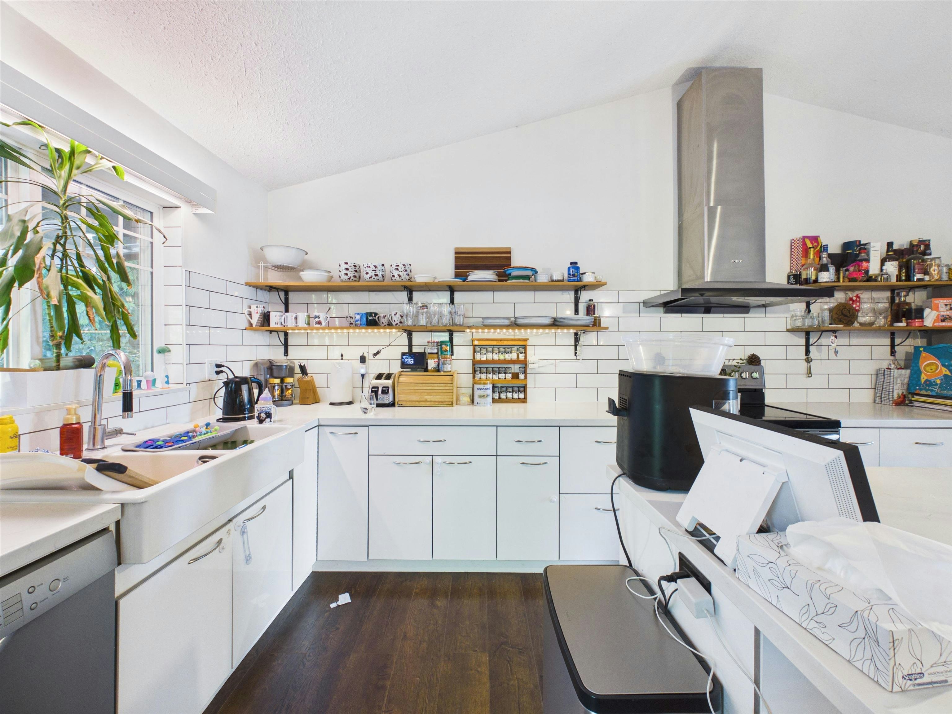 2575 Ashurst Avenue - 3