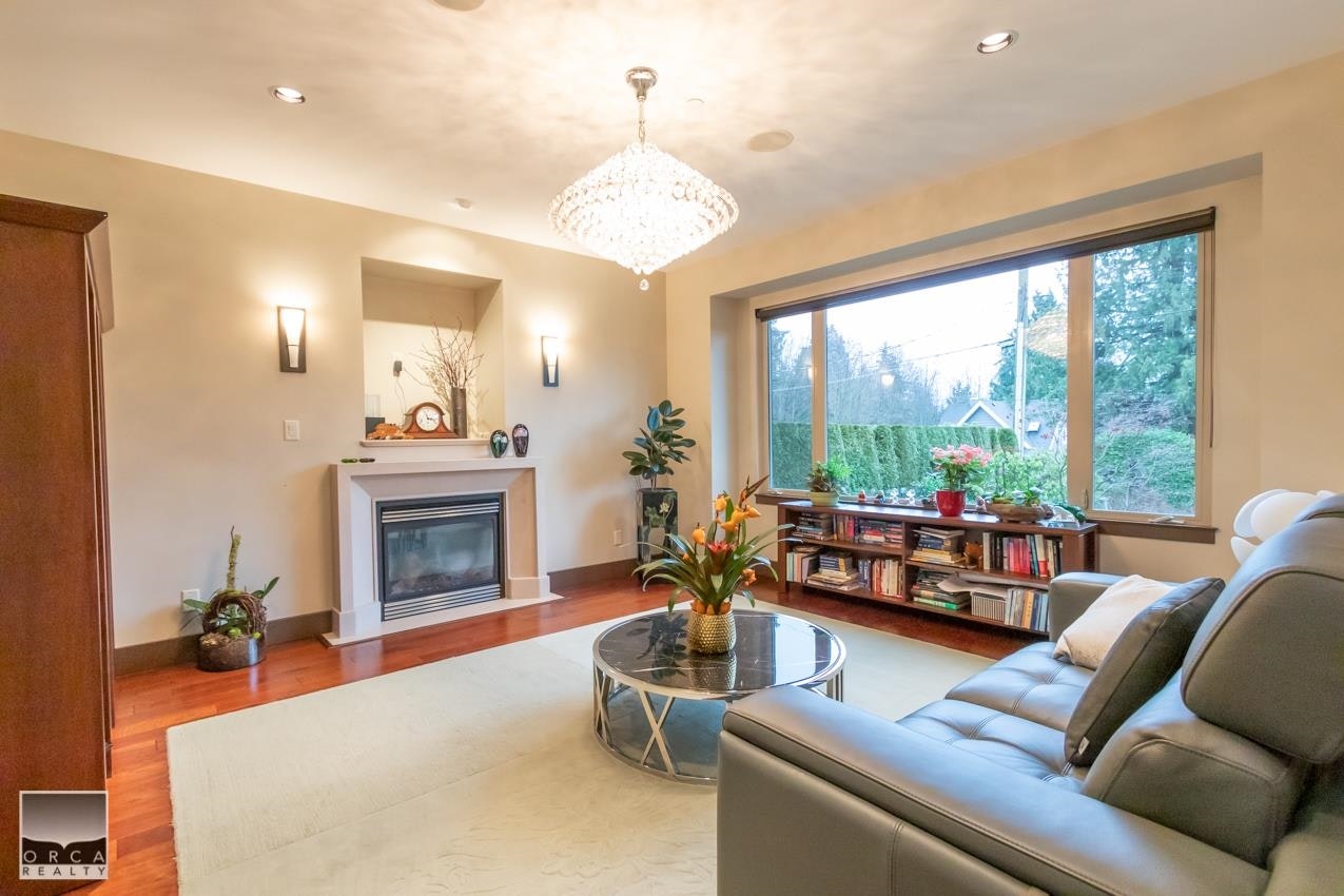 1969 Kings Avenue, West Vancouver, BC, V7V 2B6 - 2