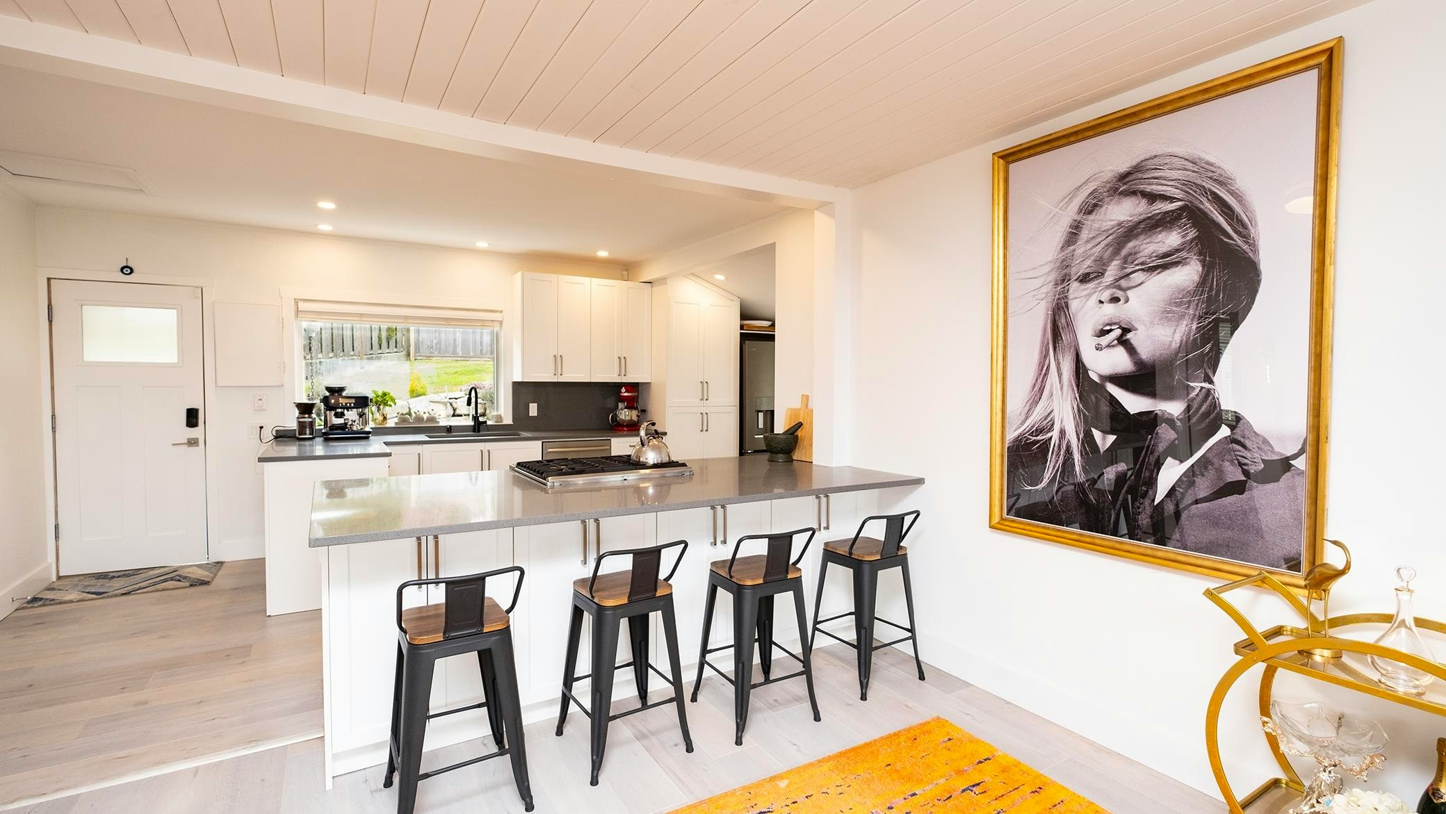 6221 Sunshine Coast Highway - 5