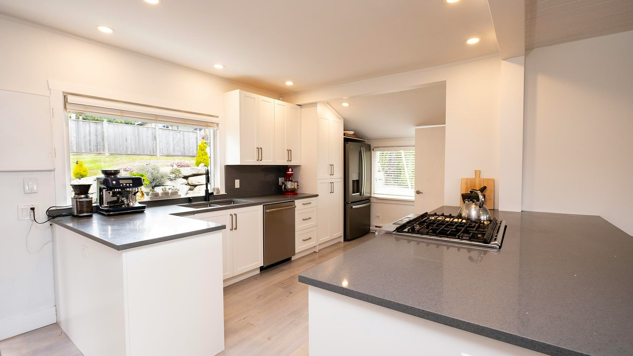 6221 Sunshine Coast Highway, Sechelt, BC, V7Z 0M1 - 8