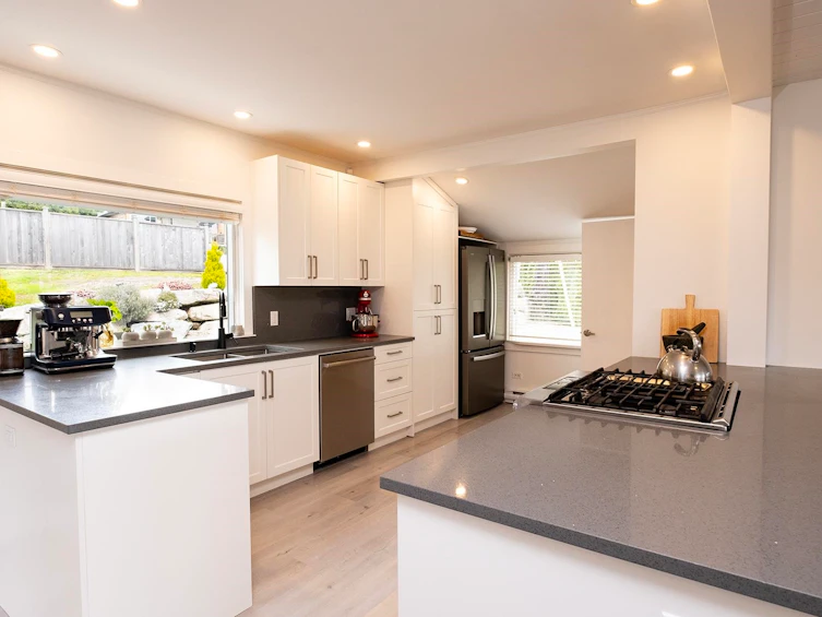 6221 Sunshine Coast Highway, Sechelt, BC, V7Z 0M1 - 8