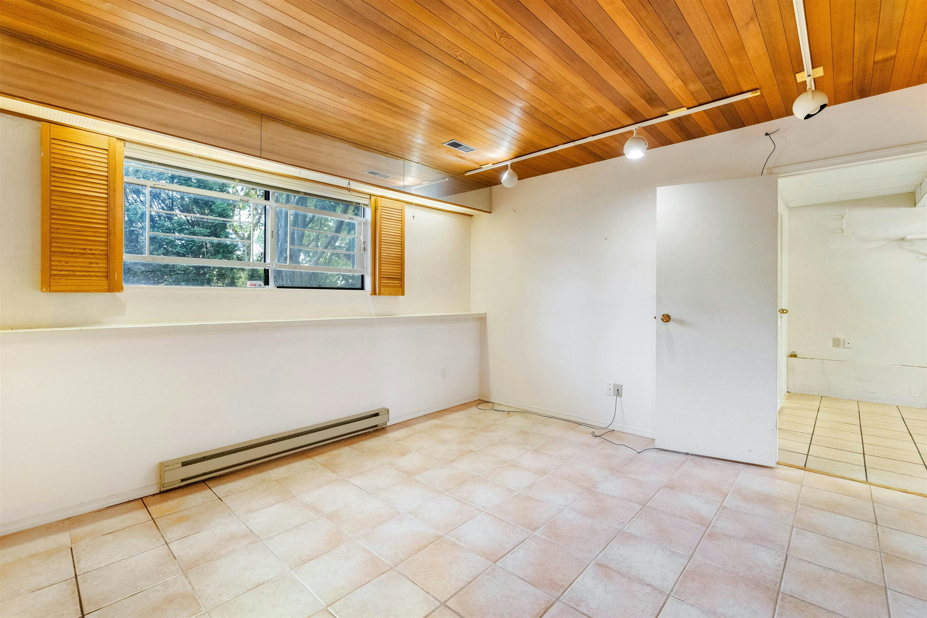 2019 Paulus Crescent, Burnaby, BC, V5A 2M2 - 30