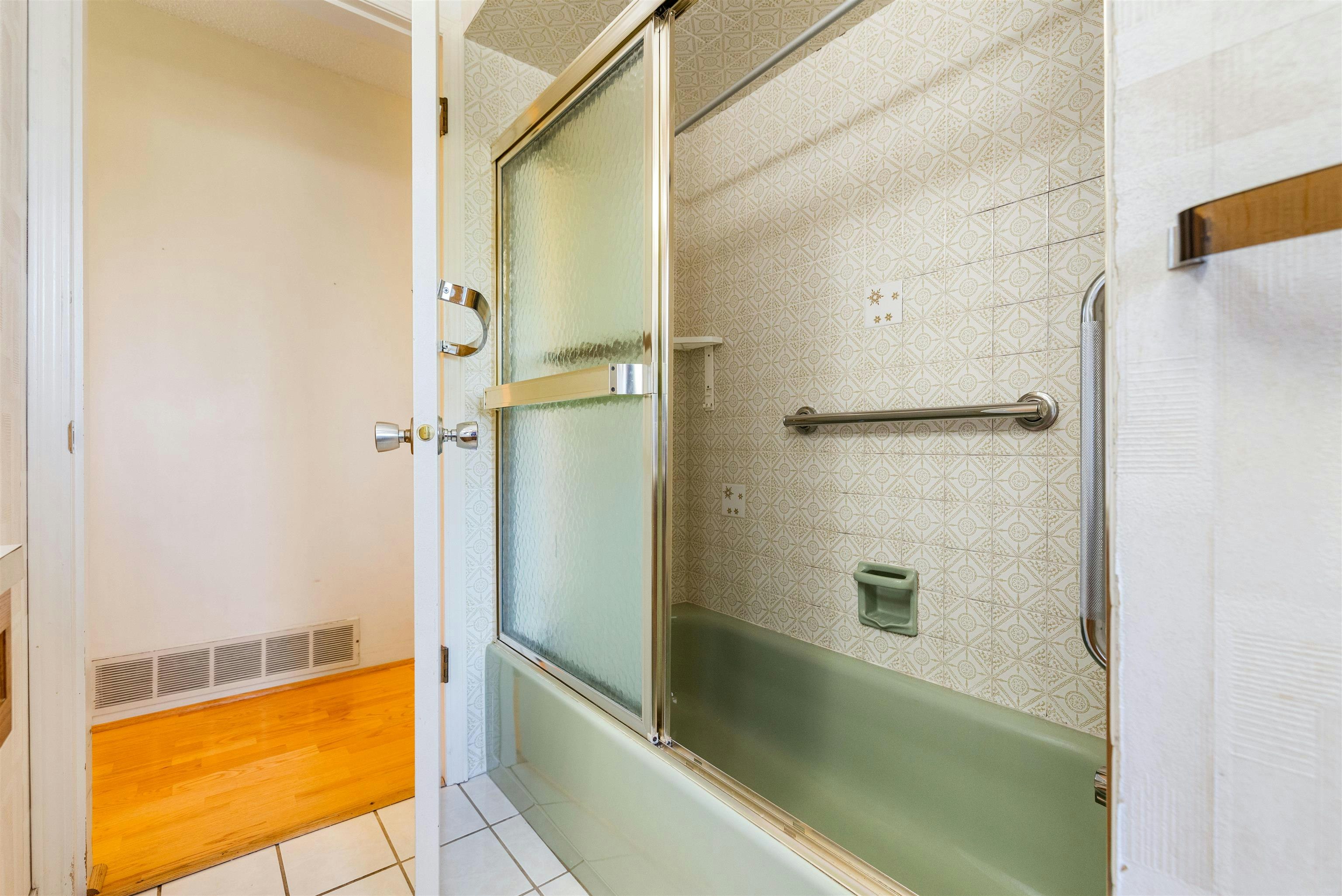 2019 Paulus Crescent, Burnaby, BC, V5A 2M2 - 23