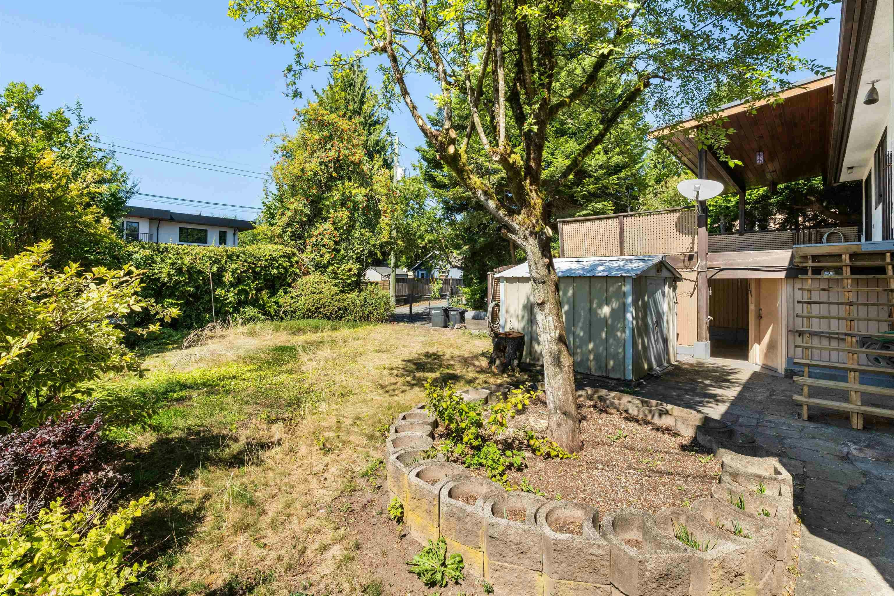 2019 Paulus Crescent, Burnaby, BC, V5A 2M2 - 31