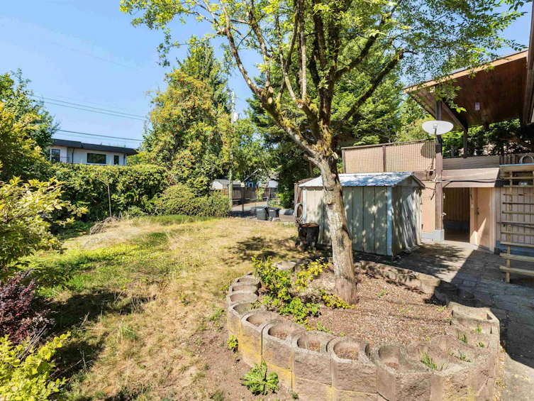 2019 Paulus Crescent, Burnaby, BC, V5A 2M2 - 31