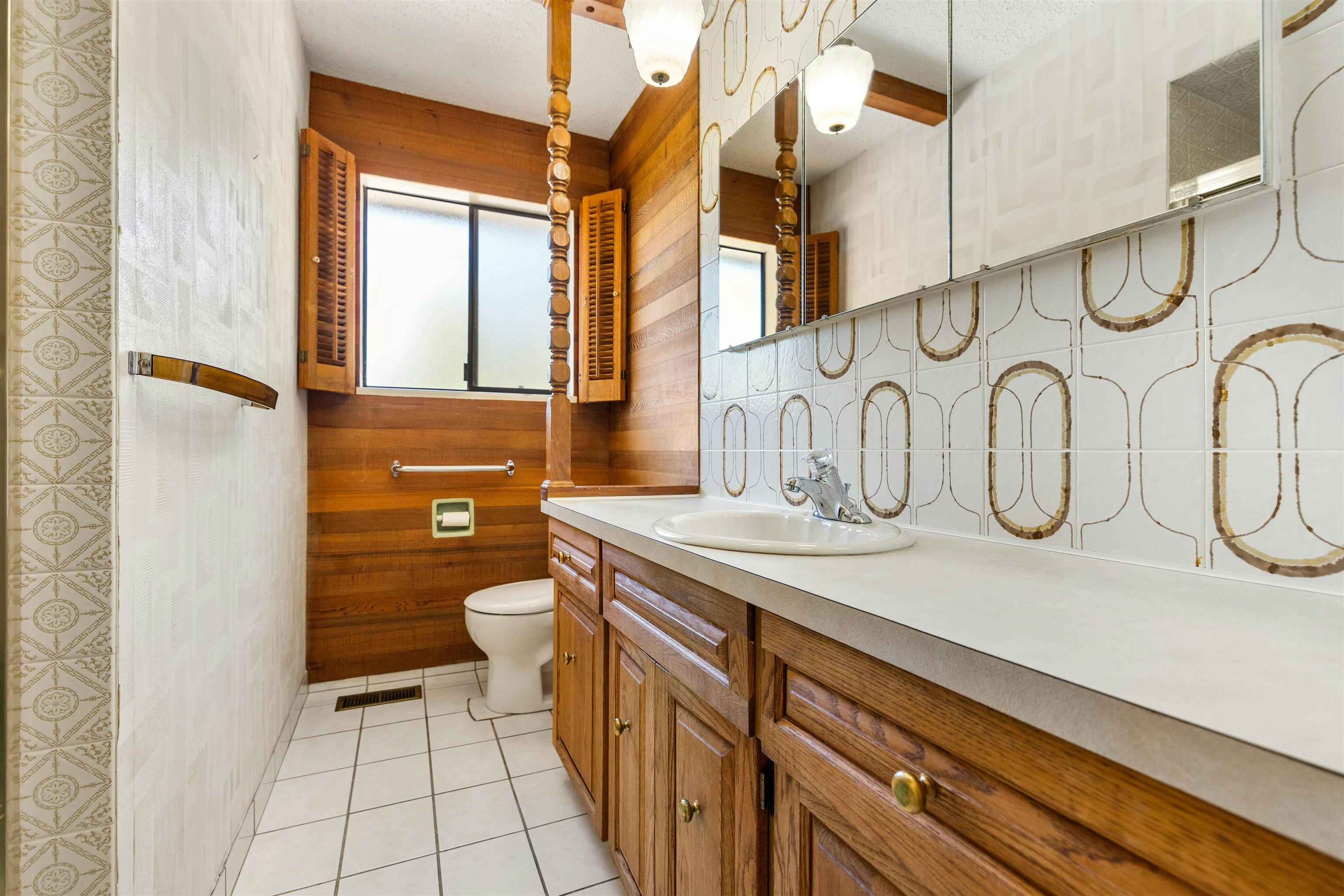 2019 Paulus Crescent, Burnaby, BC, V5A 2M2 - 15