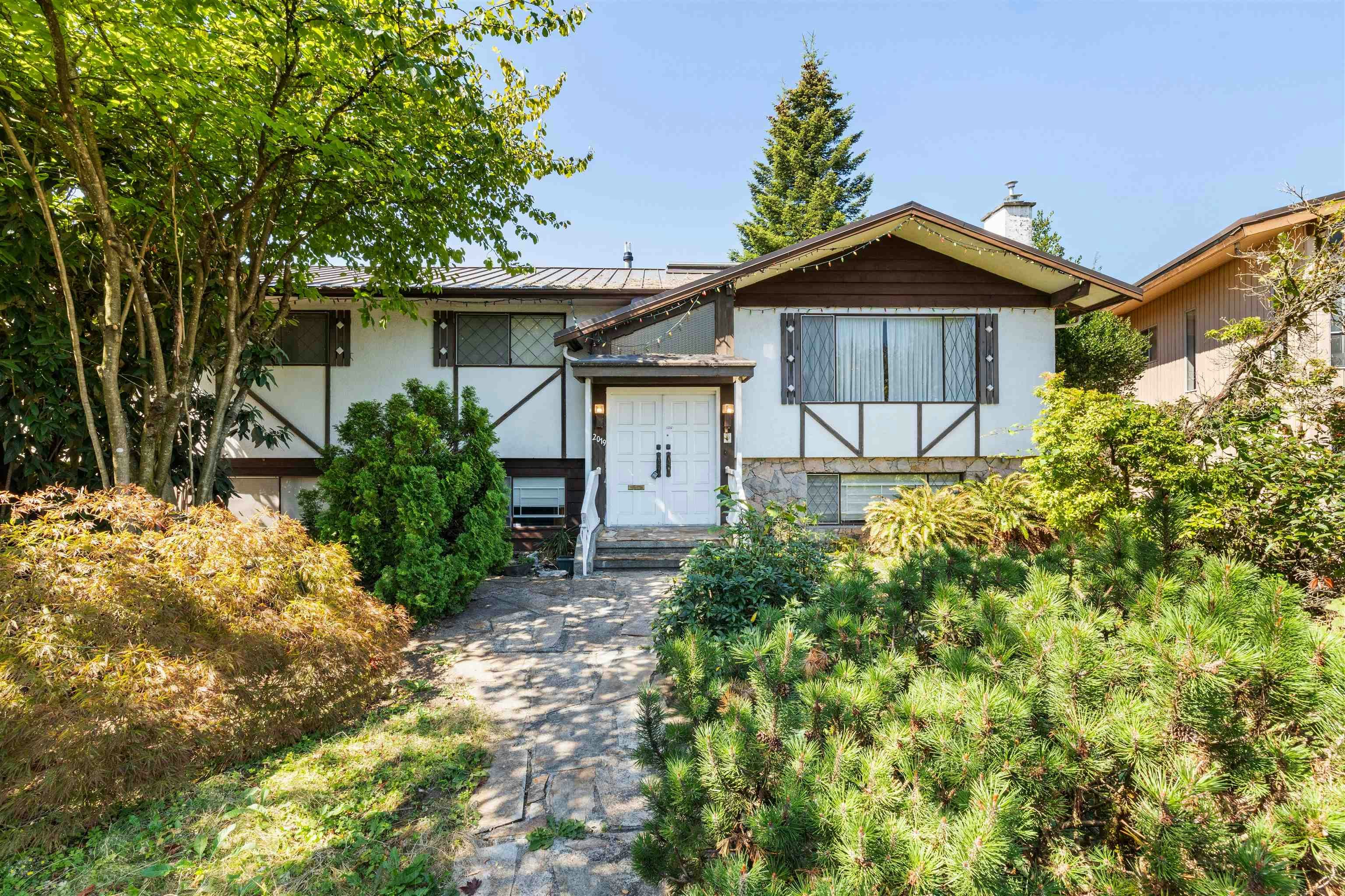2019 Paulus Crescent, Burnaby, BC, V5A 2M2