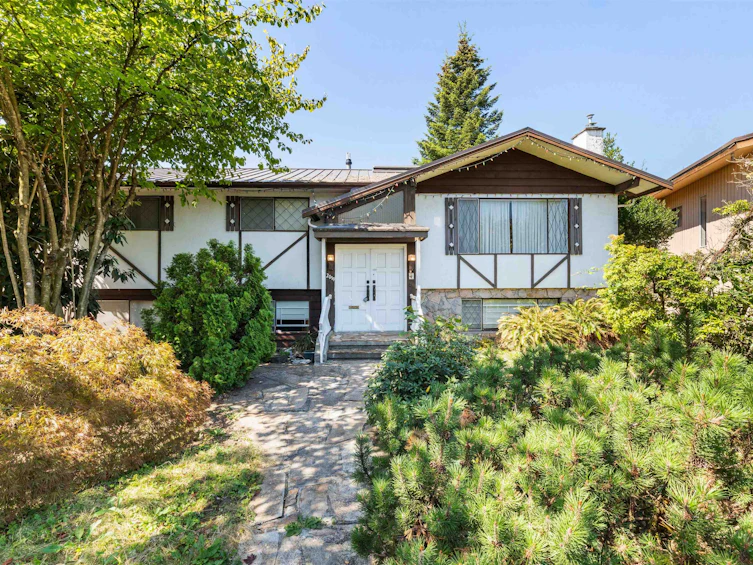 2019 Paulus Crescent, Burnaby, BC, V5A 2M2