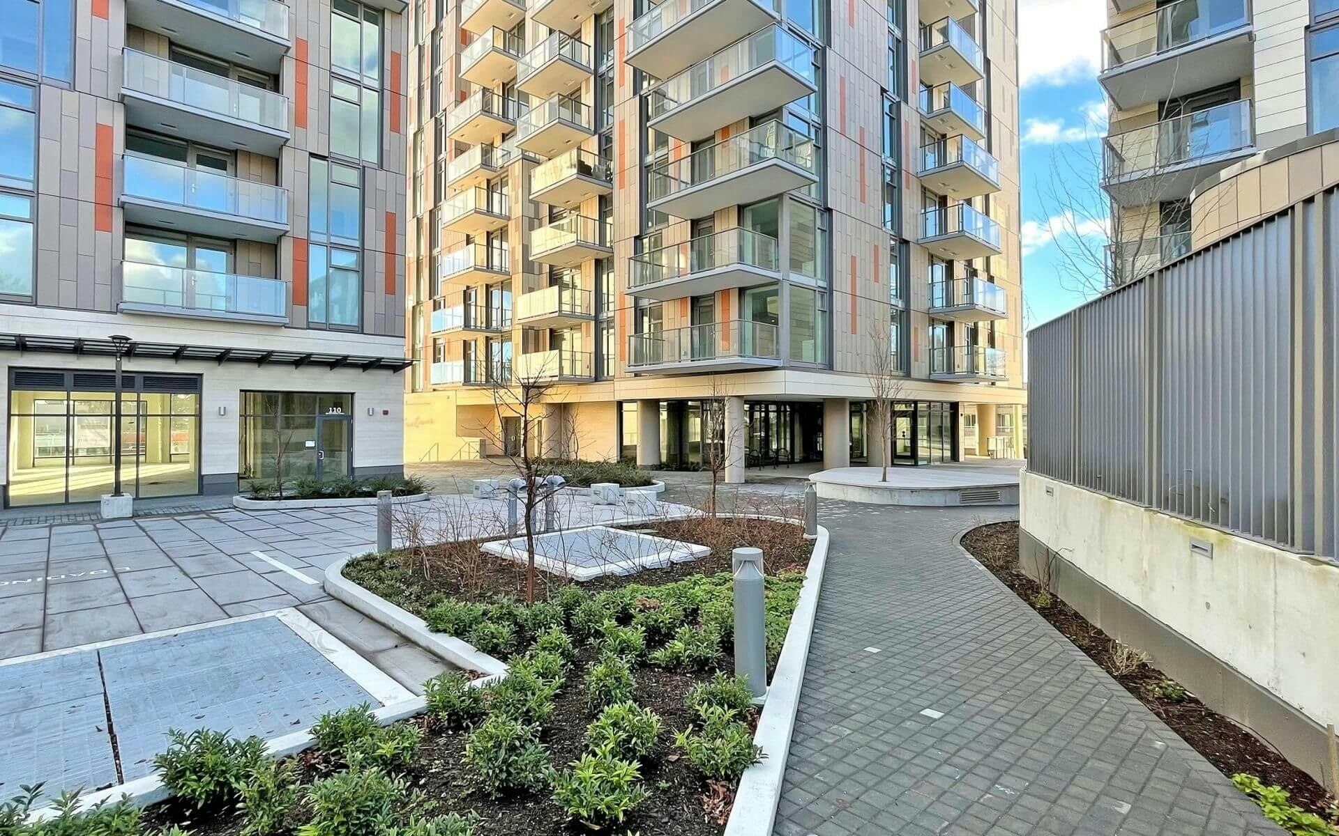 901-8188 Fraser Street, Vancouver, BC, V5X 0J8 - 23