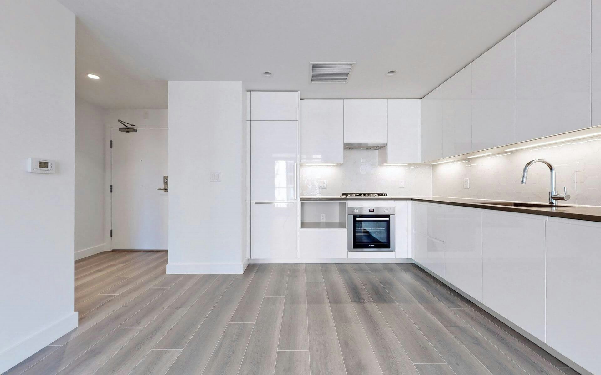 901-8188 Fraser Street, Vancouver, BC, V5X 0J8 - 7