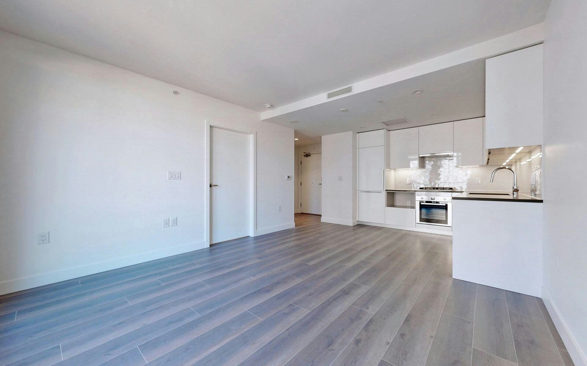 901-8188 Fraser Street, Vancouver, BC, V5X 0J8 - 5