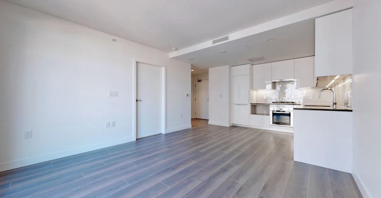 901-8188 Fraser Street, Vancouver, BC, V5X 0J8 - 5