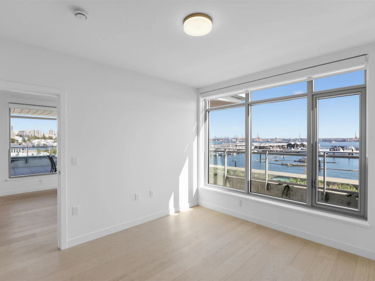 308-785 Harbour Way, North Vancouver, BC, V7P 0G3 - 11