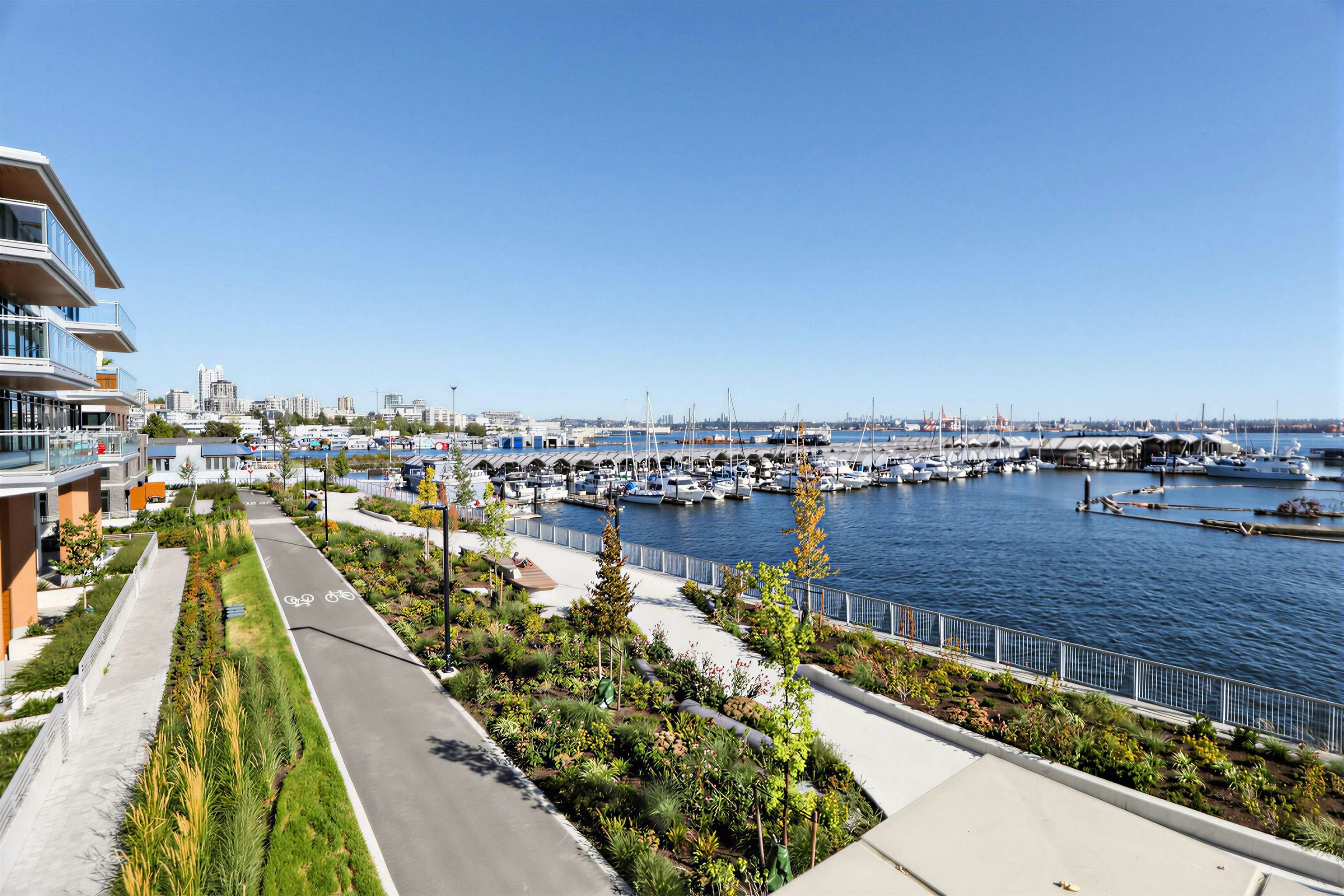 308-785 Harbour Way, North Vancouver, BC, V7P 0G3 - 36