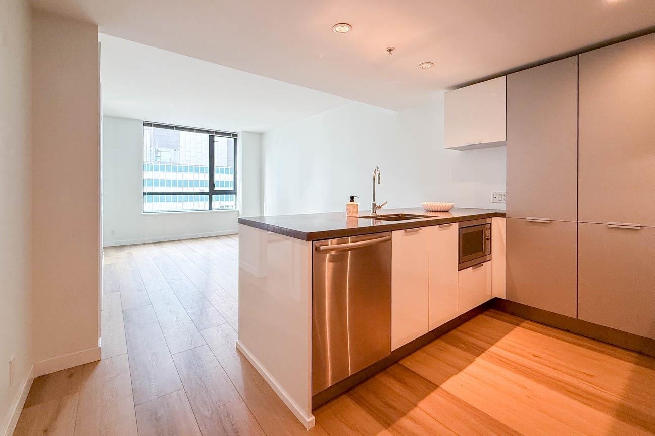 1904-788 Richards Street, Vancouver, BC, V6B 3A4 - 5
