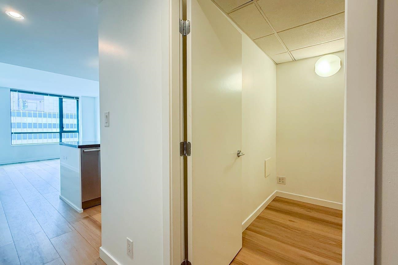 1904-788 Richards Street, Vancouver, BC, V6B 3A4 - 4