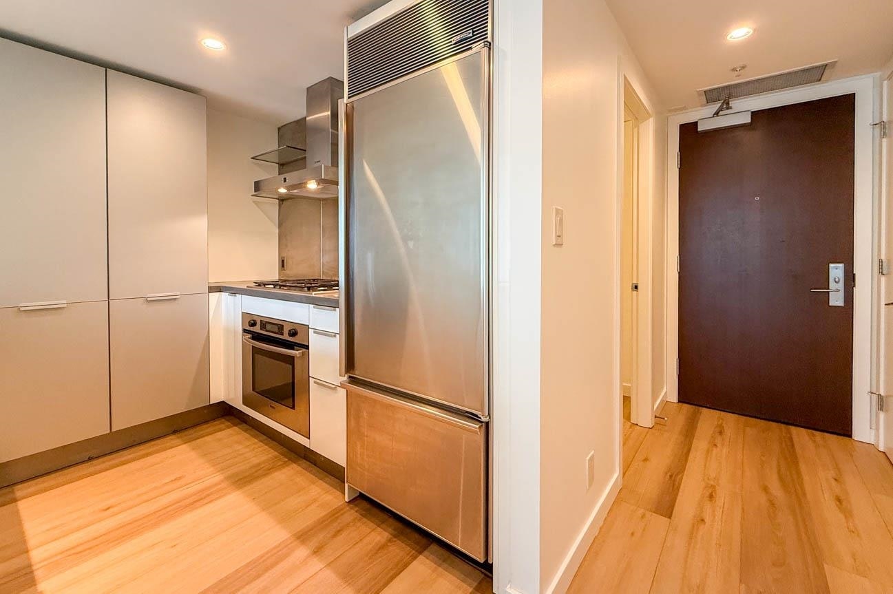 1904-788 Richards Street, Vancouver, BC, V6B 3A4 - 6