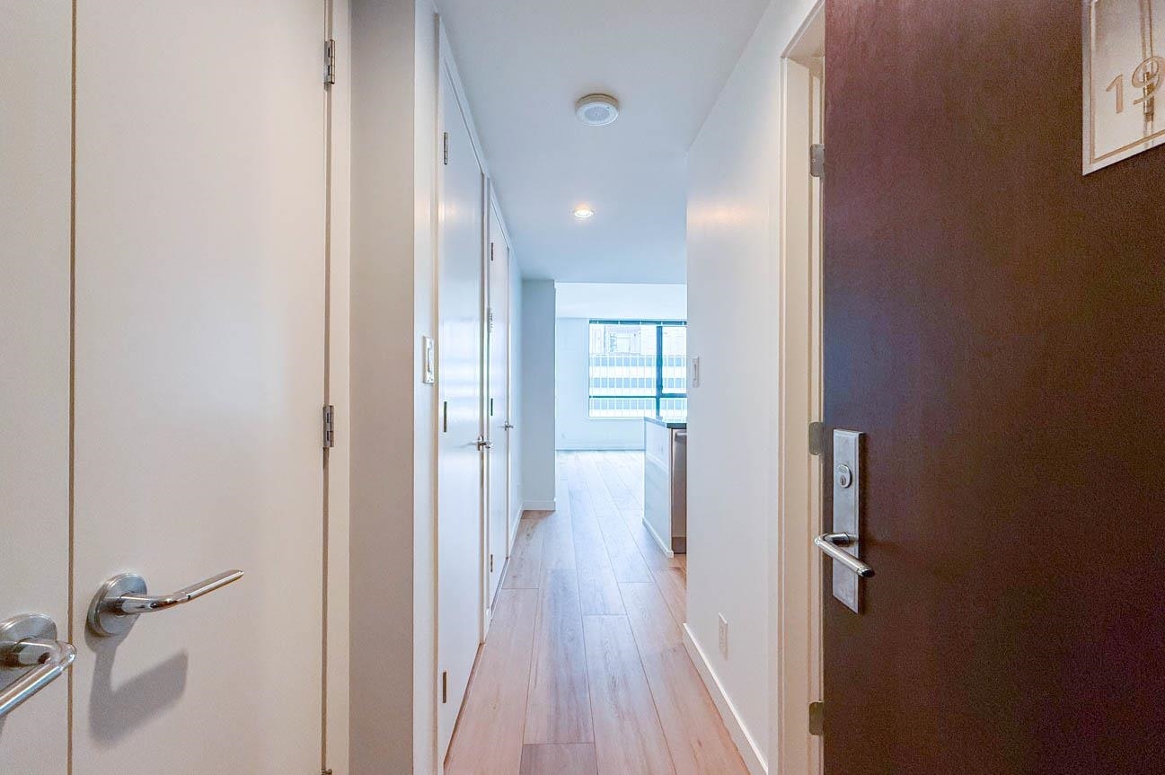 1904-788 Richards Street, Vancouver, BC, V6B 3A4 - 3