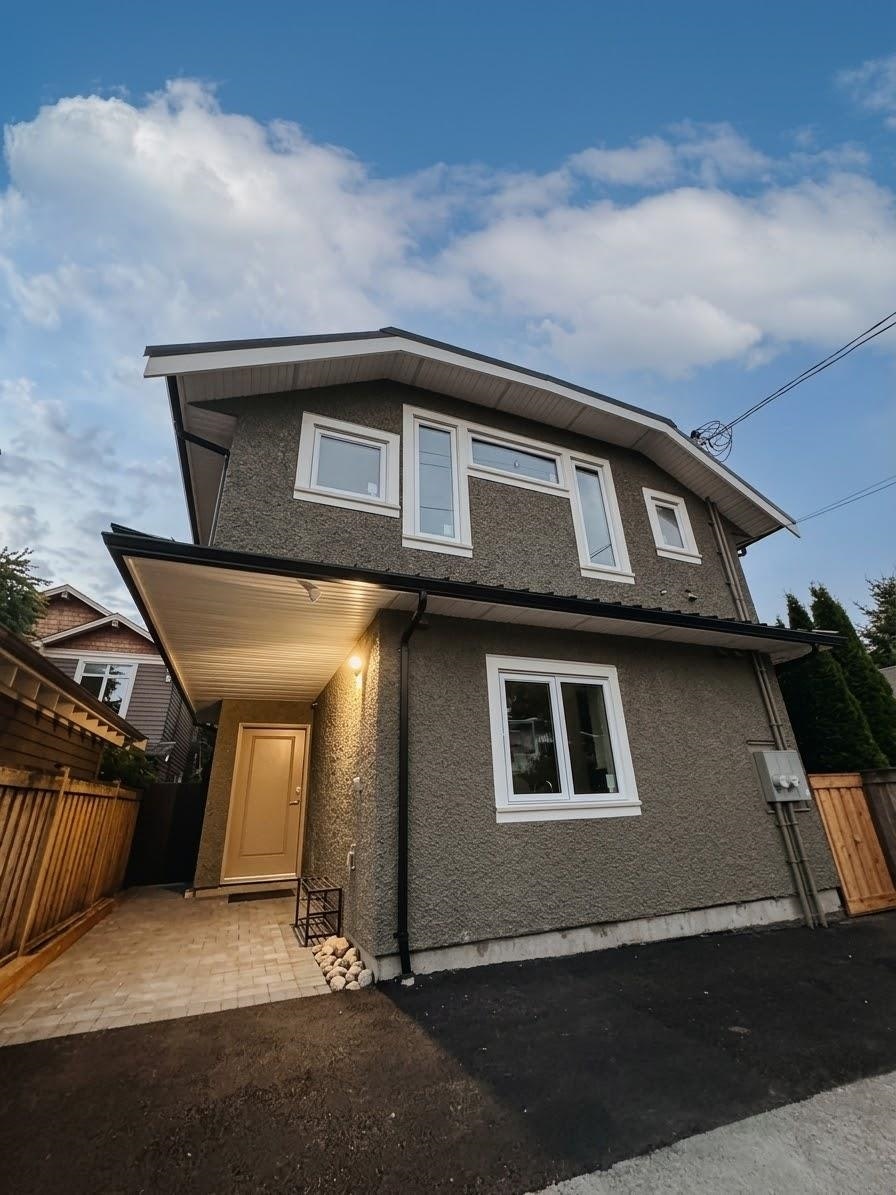 4690 W 6 Avenue, Vancouver, BC, V6R 1V7