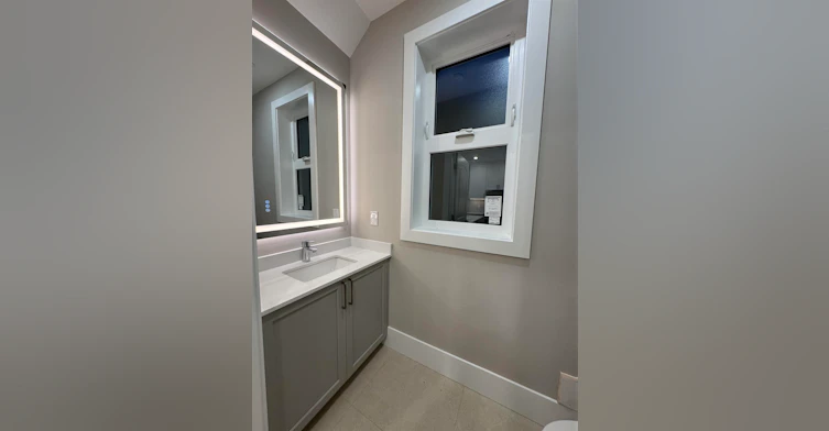 4690 W 6 Avenue, Vancouver, BC, V6R 1V7 - 12