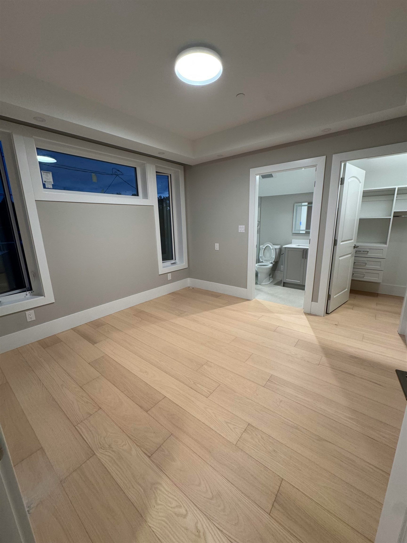 4690 W 6 Avenue, Vancouver, BC, V6R 1V7 - 3