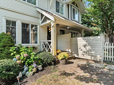 2-4401 Blauson Boulevard - 2