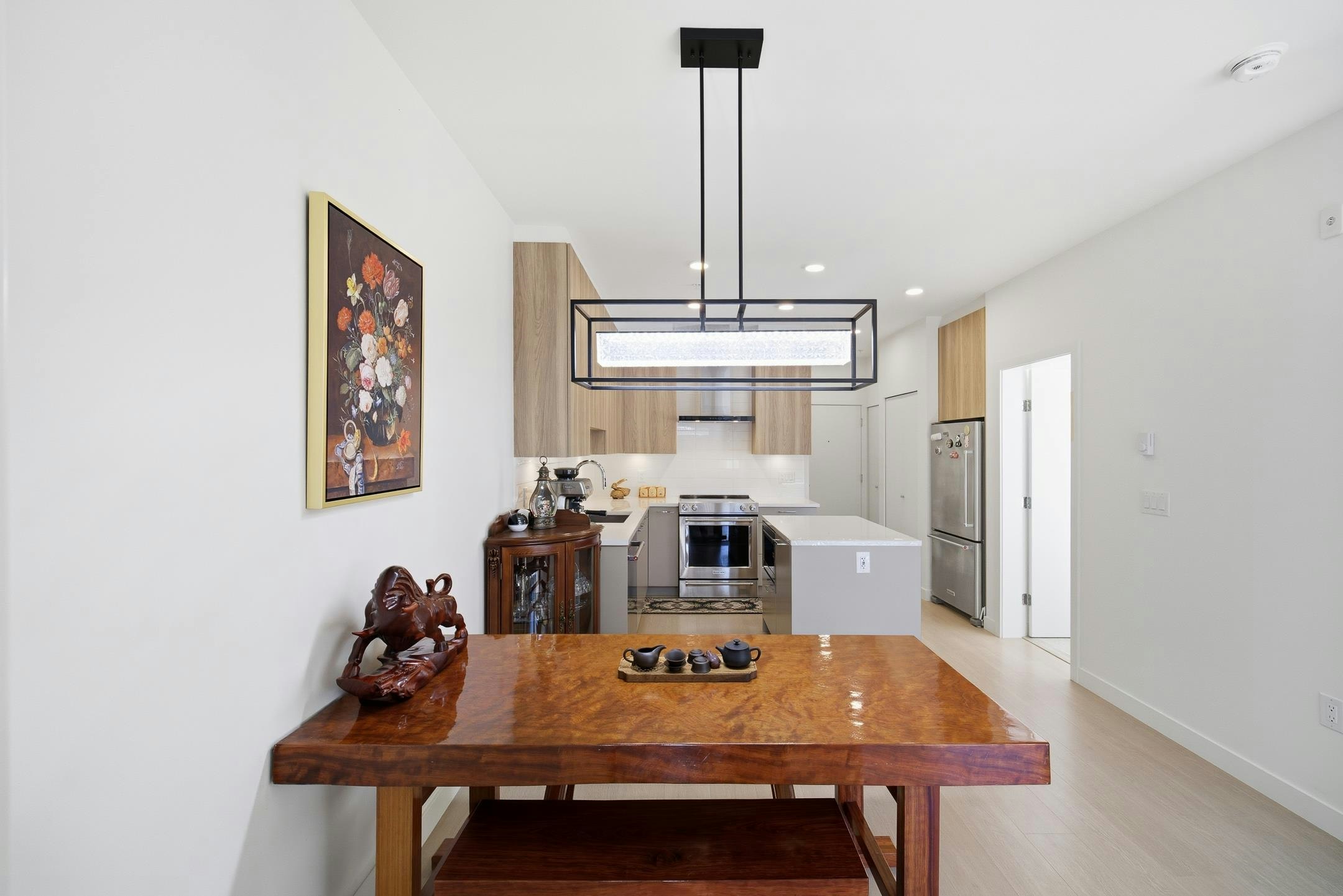 3xx-7588 16th Street, Burnaby, BC, V3N 0H8 - 7