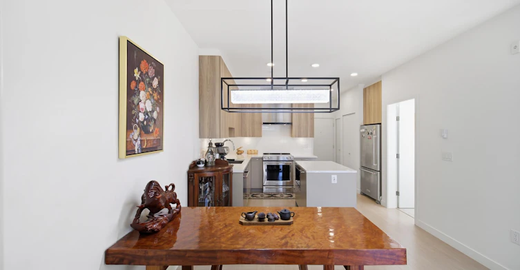 3xx-7588 16th Street, Burnaby, BC, V3N 0H8 - 7