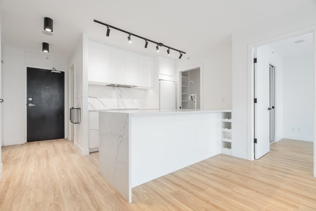 1408-938 Smithe Street, Vancouver, BC, V6Z 3H8 - 13