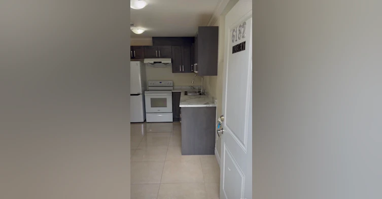 6182 Commercial Street, Vancouver, BC, V5P 3N9 - 3