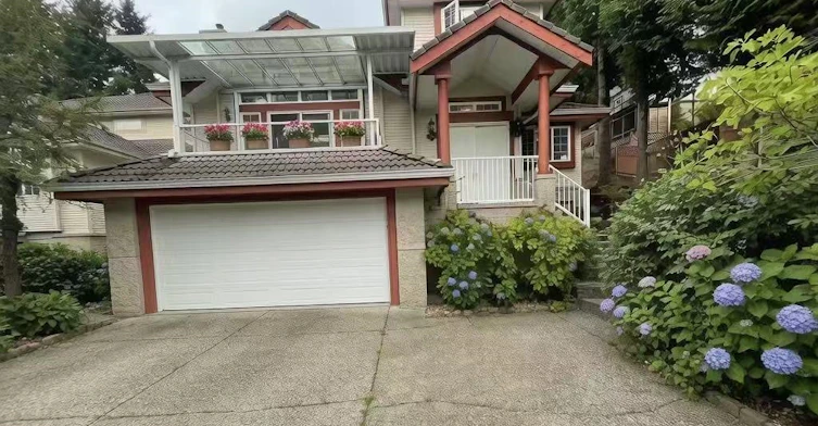 1599 Pleateau Crescent, Coquitlam, BC, V3E 3B3