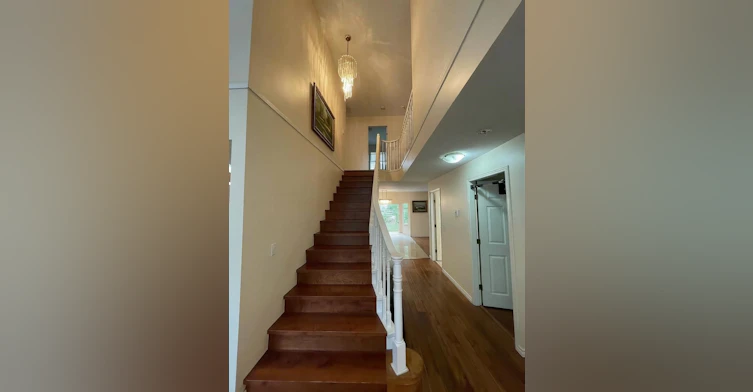 1599 Pleateau Crescent, Coquitlam, BC, V3E 3B3 - 2
