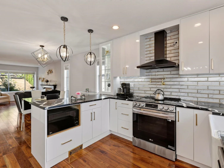 187 Warrick Street, Coquitlam, BC, V3K 6C1 - 10