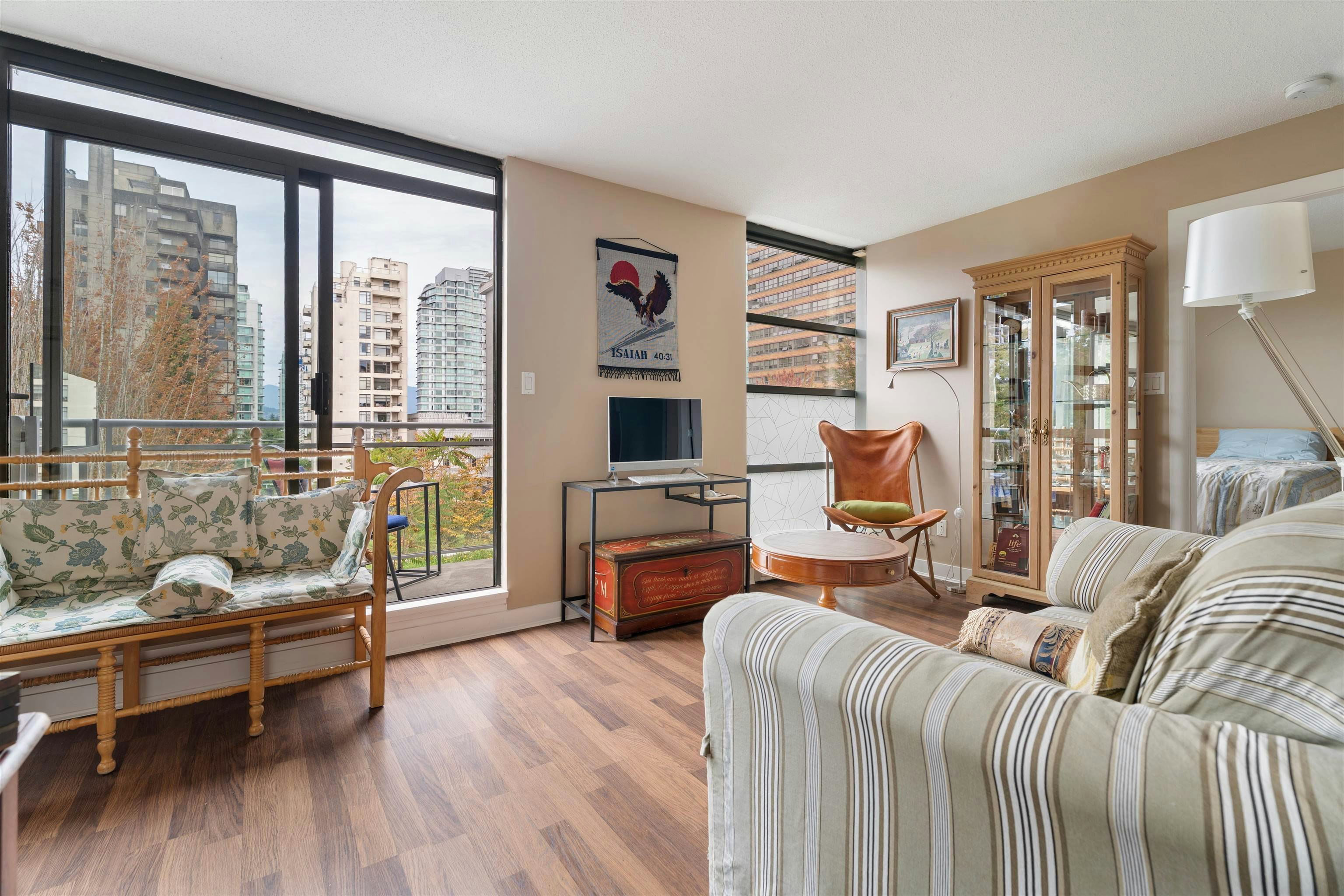 306-1688 Robson Street, Vancouver, BC, V6G 1C7