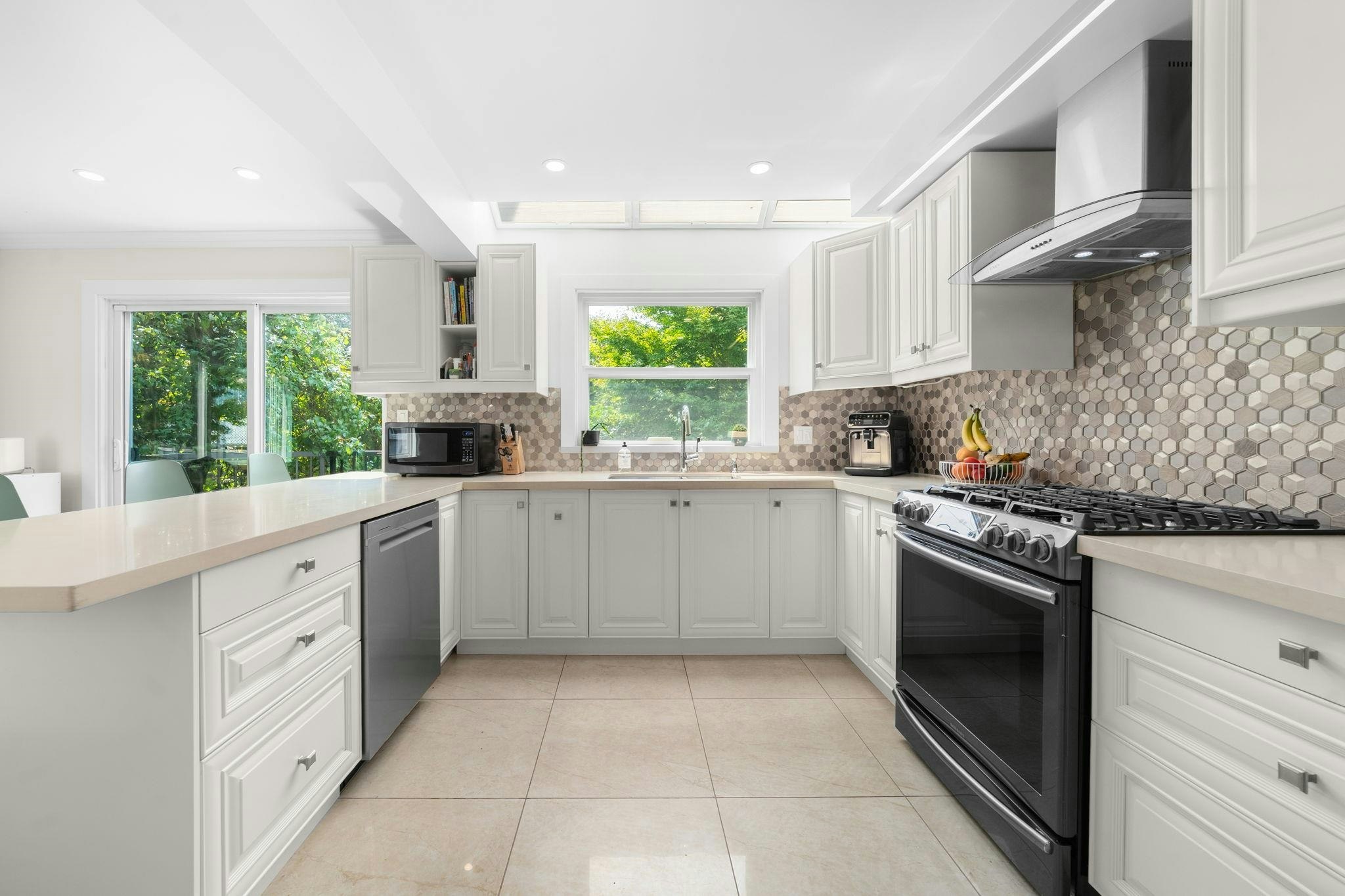4-230 W 16th Street, North Vancouver, BC, V7M 1T6 - 7