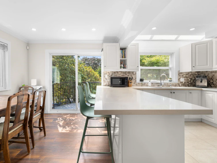 4-230 W 16th Street, North Vancouver, BC, V7M 1T6 - 6
