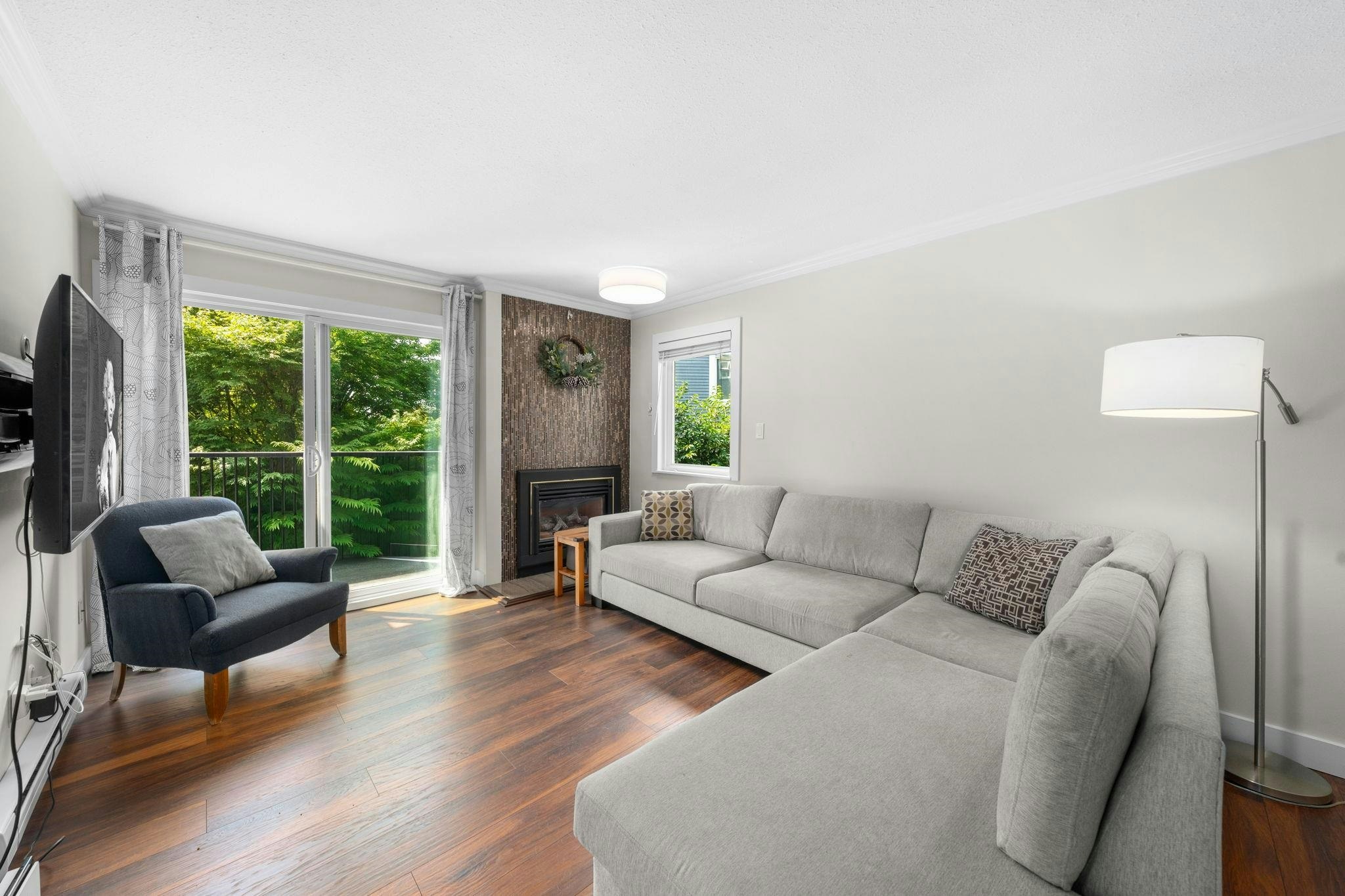 4-230 W 16th Street, North Vancouver, BC, V7M 1T6 - 10