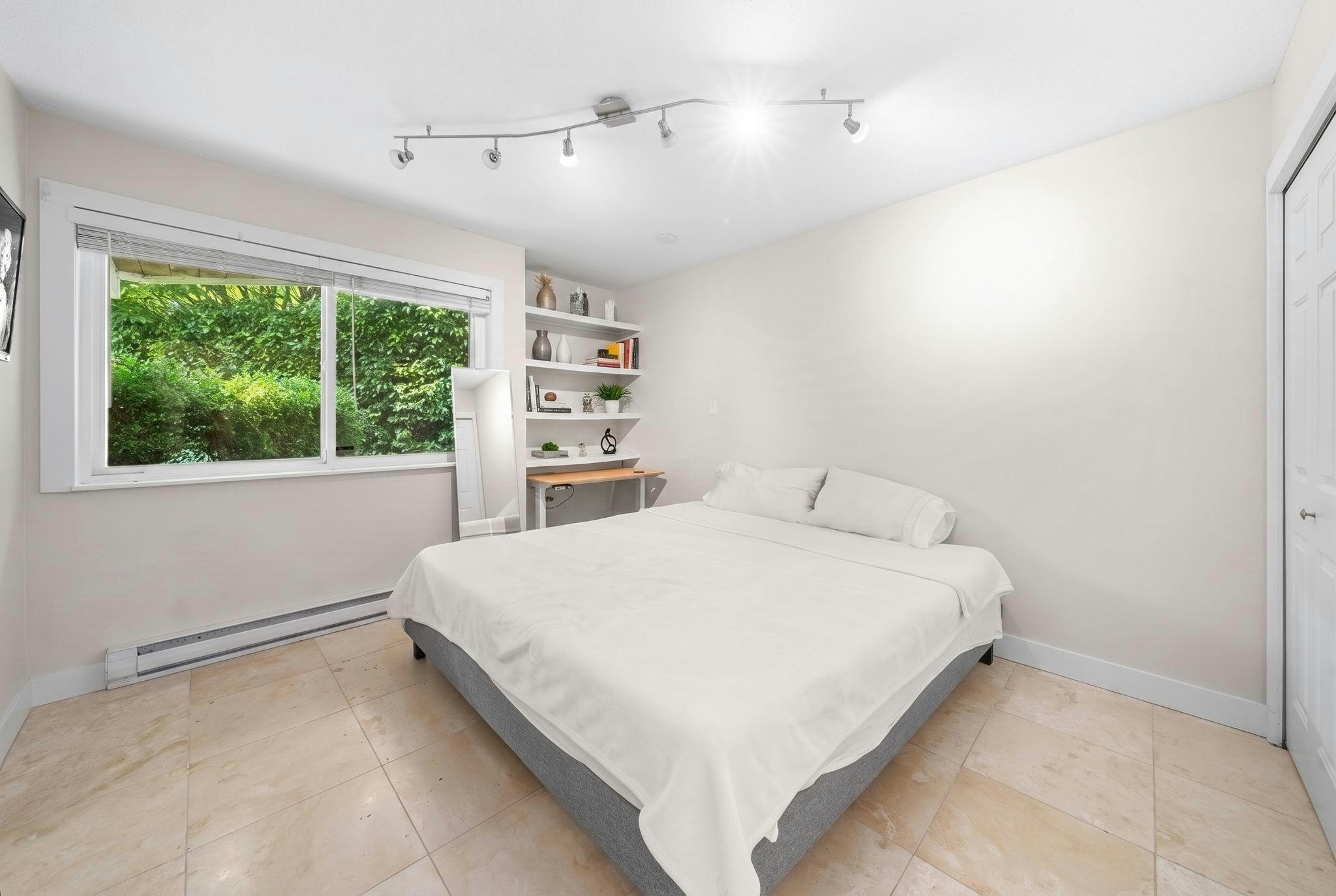 4-230 W 16th Street, North Vancouver, BC, V7M 1T6 - 30