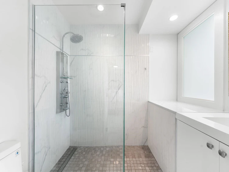 4-230 W 16th Street, North Vancouver, BC, V7M 1T6 - 22
